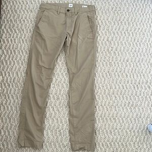 GAP KHAKI CHINO PANTS